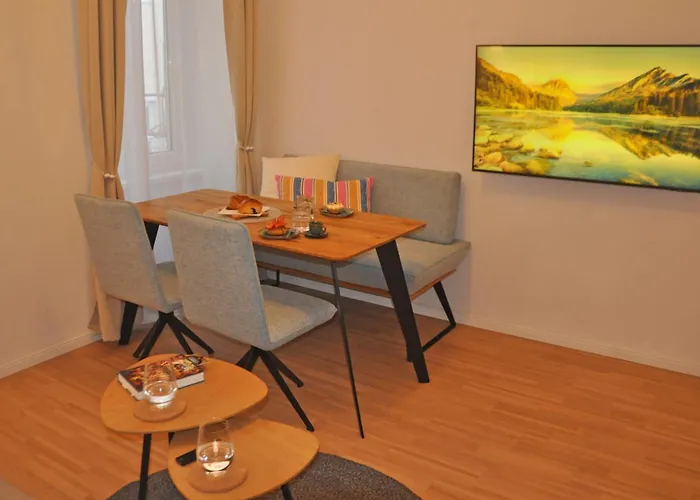 Austria 206 Am Traunsee, * Gmunden